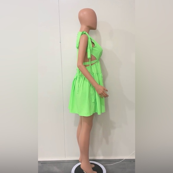 NWT - Summer backless strappy dress - Picture 6 of 6